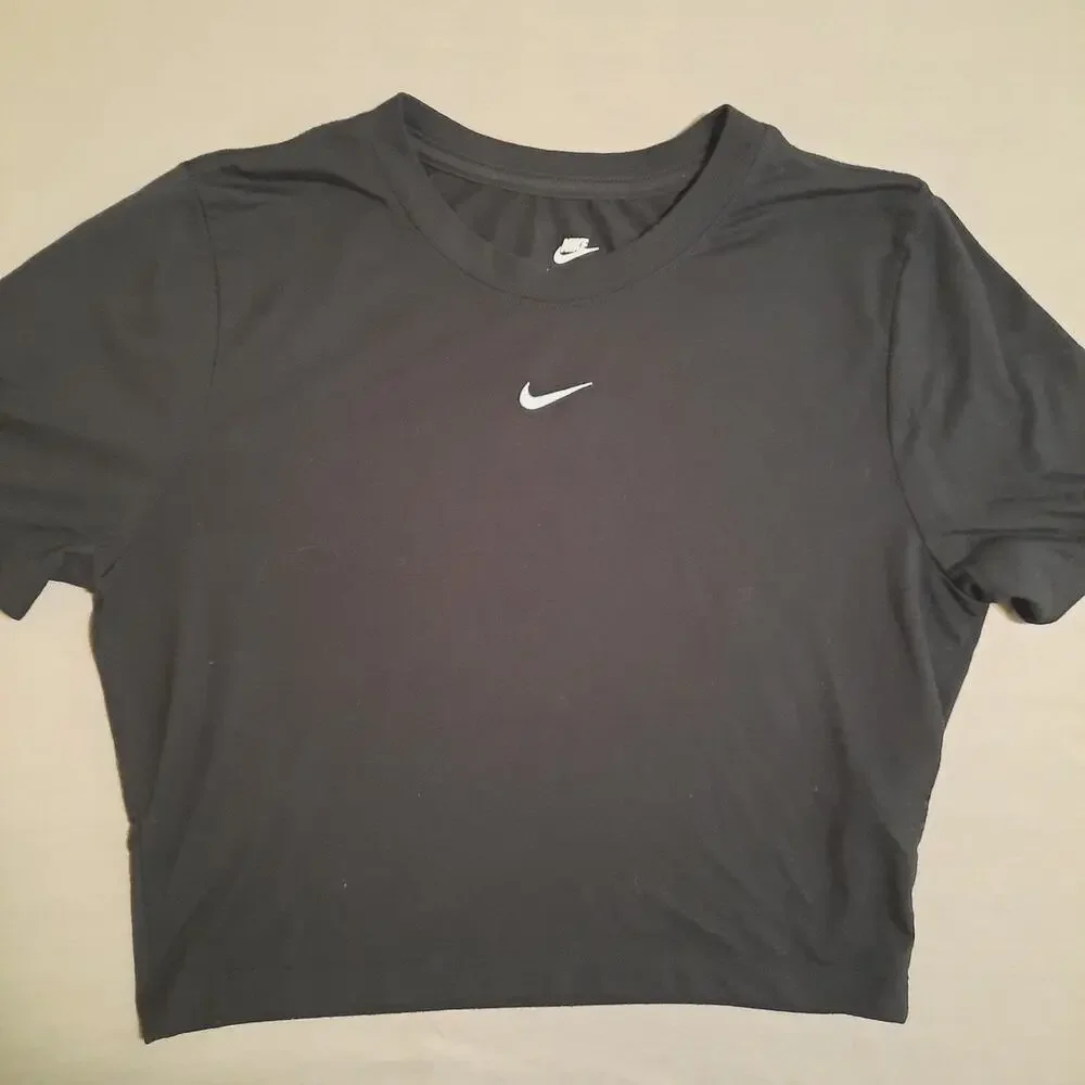 Nike tee womens